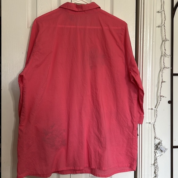 Pink/Salmon Colored Hummingbird Embroidered Button Front Shirt - Picture 7 of 7